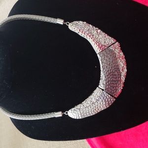 Silver tone necklace